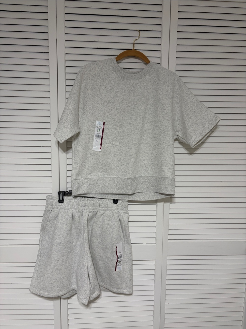 Time and Tru Light Gray womens Short Sleeve Set